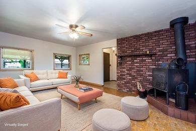 Looking for a beautiful and serene location overlooking nature - photo 10
