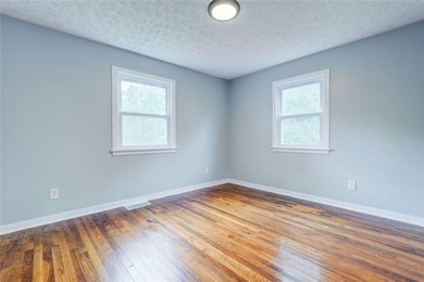Step in and discover this expansive and beautiful with features - photo 14