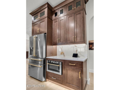 106 Daksi Way is an extraordinary luxury residence in the - photo 14