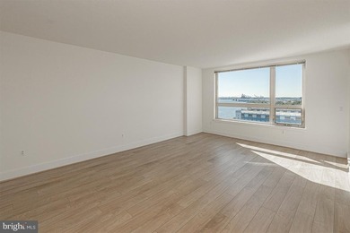 Unit 1509, Sunny South Facing Unit, high floor with a beautiful - photo 3