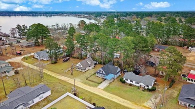 White Lake Home For Sale in Elizabethtown North Carolina