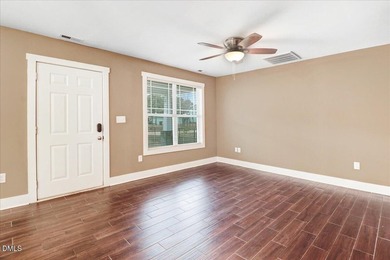 Discover lake living in this delightful, 4 bedroom, 2 bathroom - photo 8