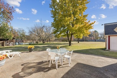 Rare opportunity to own approximately 1 acre in the heart of - photo 14