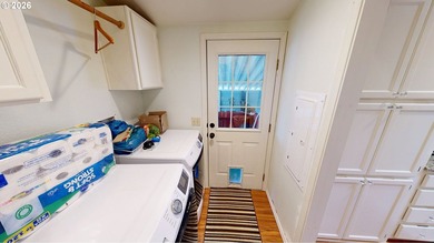 An updated and well cared for spacious manufactured home - photo 14