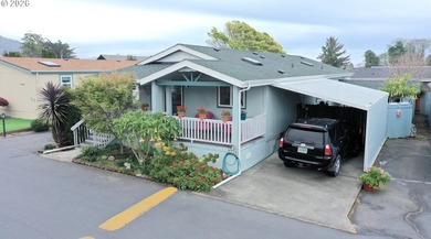 An updated and well cared for spacious manufactured home - photo 22