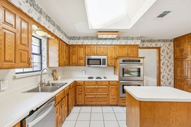 Rare opportunity to own approximately 1 acre in the heart of - photo 24
