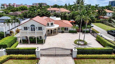 This corner estate-size lot is walled, gated, and privacy - photo 2