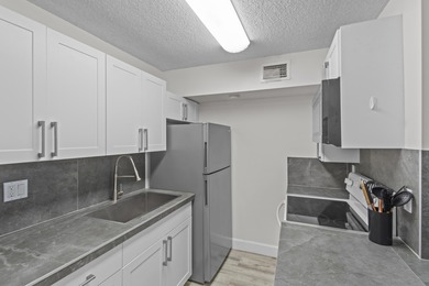 Lake Mangonia Condo For Sale in West Palm Beach Florida