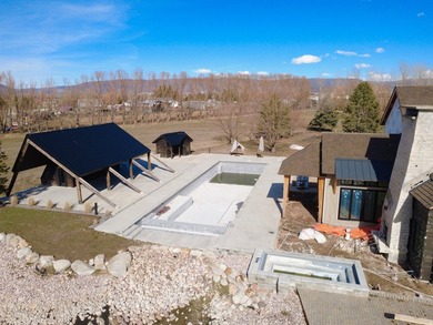 This Beautiful Property is minutes from downtown Midway, and - photo 8
