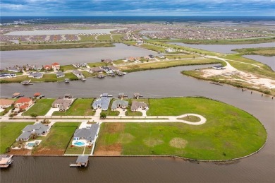 Beautiful waterfront property in an exquisite  gated community - photo 6