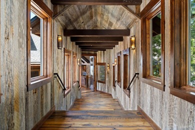 An Icon at Altitude - Gunbarrel Lodge - - A true titan among - photo 8