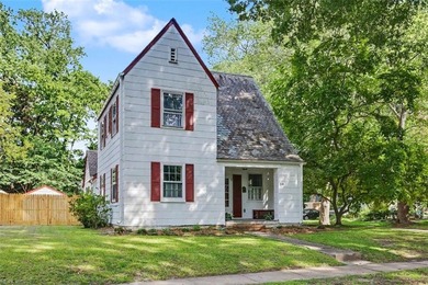 This classic Hilton charmer is move-in ready and full of - photo 1