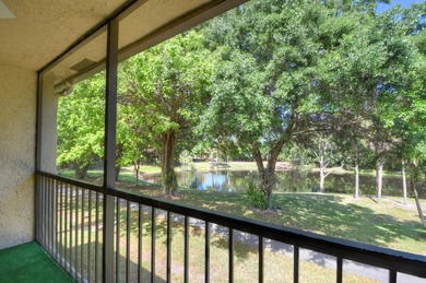 Reduced* Lakefront Penthouse w/ Vaulted Ceilings & Laminate - photo 10
