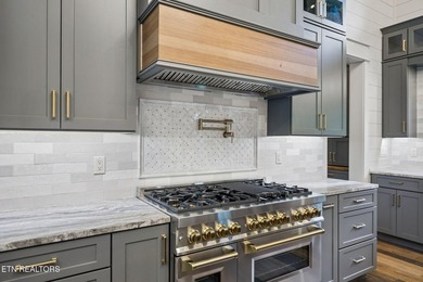 Experience luxury living at its finest in this extraordinary - photo 10