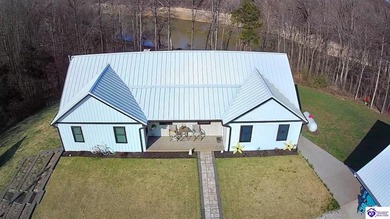 Best of Both Worlds - Waterfront Home & Horse Farm! Welcome to - photo 32