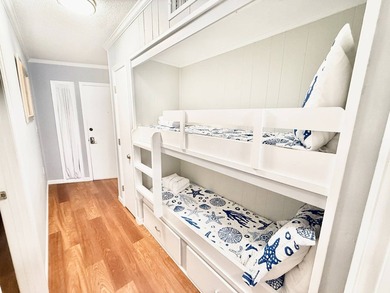 Charming 1-bedroom, 1-bath condo walking distance from the - photo 4
