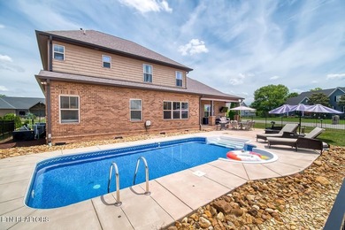 Countryside ambience on a level corner lot in Maryville with - photo 8