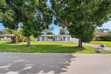 Welcome to this well-maintained 4-bedroom, 2-bathroom home - photo 3