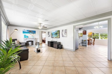 Welcome to this well-maintained 4-bedroom, 2-bathroom home - photo 5