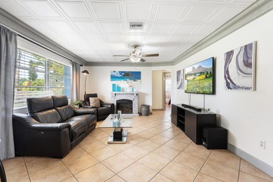 Welcome to this well-maintained 4-bedroom, 2-bathroom home - photo 6