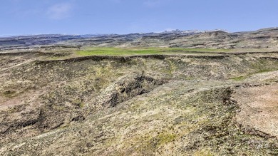 Rare opportunity to own 680+/- acres of highly sought-after land - photo 11