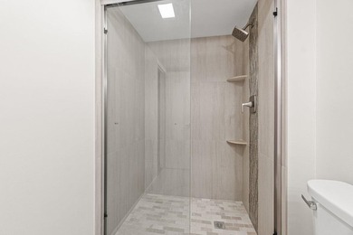 Brand New & pristine 2 bedroom and full 2 bath unit. Located in - photo 12