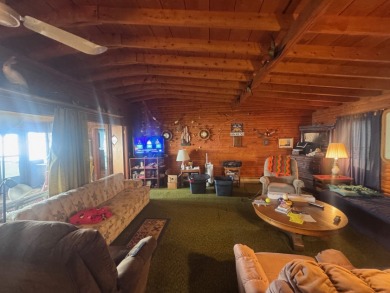 Rustic Charm & Lakeside Living! - photo 2