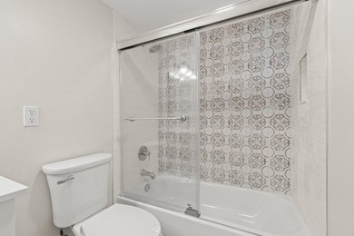Brand New & pristine 2 bedroom and full 2 bath unit. Located in - photo 21