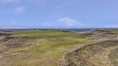 Rare opportunity to own 680+/- acres of highly sought-after land - photo 22
