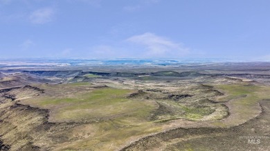Rare opportunity to own 680+/- acres of highly sought-after land - photo 25