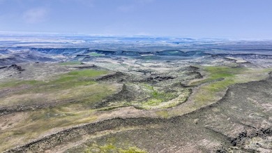 Rare opportunity to own 680+/- acres of highly sought-after land - photo 27