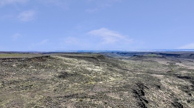 Rare opportunity to own 680+/- acres of highly sought-after land - photo 33