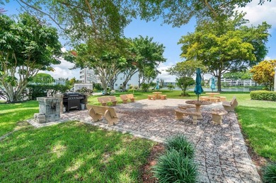 Brand New & pristine 2 bedroom and full 2 bath unit. Located in - photo 35