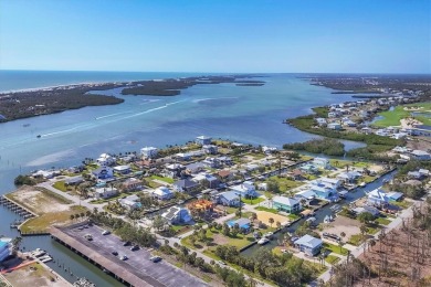 Absolutely Stunning Waterfront Retreat with Direct Access to the - photo 6