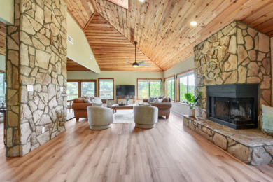 Multi level lake house on 3+ acres with Lake  views - photo 2