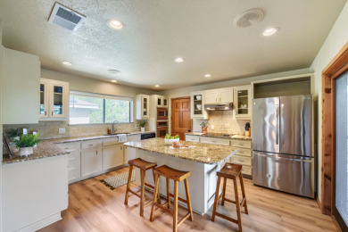 Multi level lake house on 3+ acres with Lake  views - photo 11