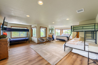 Multi level lake house on 3+ acres with Lake  views - photo 24