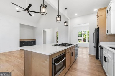 STUNNING Lake Sinclair New Construction in a super convenient - photo 16