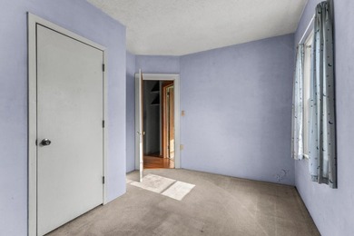 Classic 1.5 story charmer on a corner lot and just a short walk - photo 16