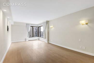 200 Central Park South, Unit 35A 2 Bed, 2.5 Bath + Home Office 2 - photo 17