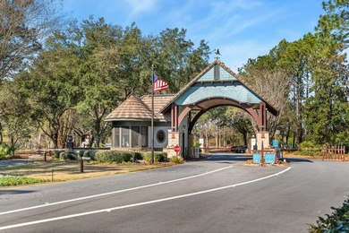 This top-floor corner unit, 3-bedroom 3-bath condo in Lakeside - photo 23