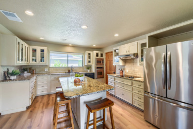 Multi level lake house on 3+ acres with Lake  views - photo 12