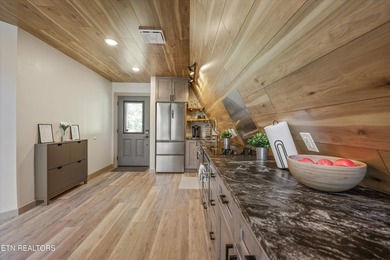 A rare opportunity to own a fully operational private - photo 8