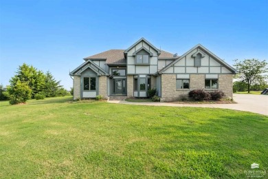 Milford Lake Home For Sale in Junction City Kansas