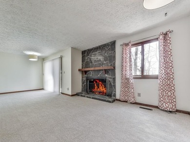 Welcome to this 1 bedroom condo nestled in the heart of private - photo 17