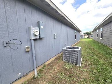 Welcome home to this charming 3-bedroom, 2 bath brick home - photo 19