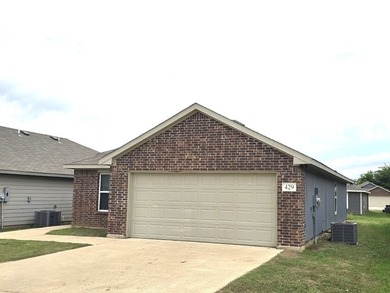 Welcome home to this charming 3-bedroom, 2 bath brick home - photo 24