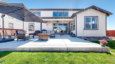 Luxurious 5,000+ square foot semi-custom home in the - photo 25