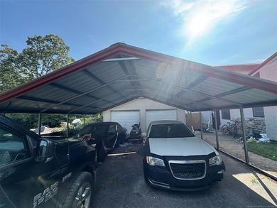 Grand Lake O the Cherokees Home For Sale in Jay Oklahoma