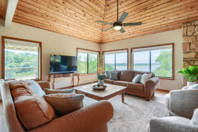 Multi level lake house on 3+ acres with Lake  views - photo 5